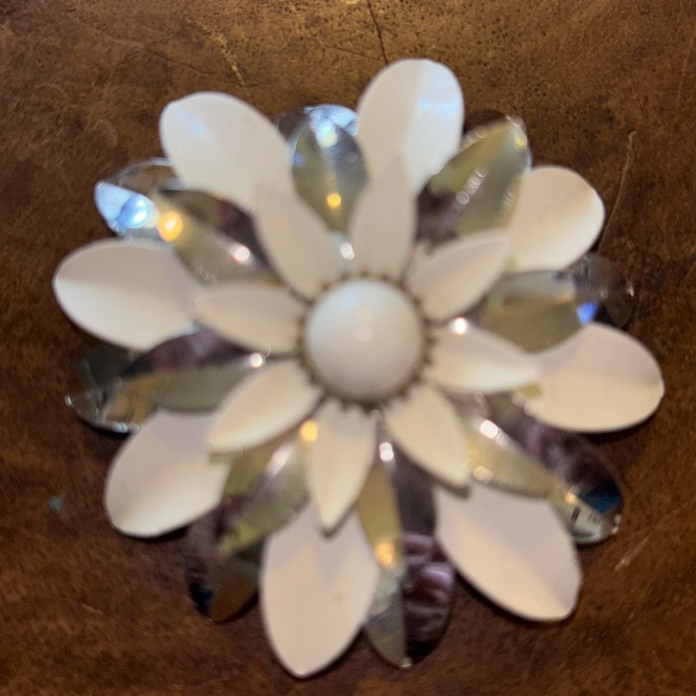 Vintage Mod 1960s Sarah Coventry Flower Brooch White Enamel Layered Silver Tone